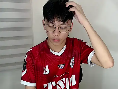 Snapshot of ynotyu chatting on September 16, 2025, 5:19 am ynotyu online show from September 16, 2025, 5:19 am