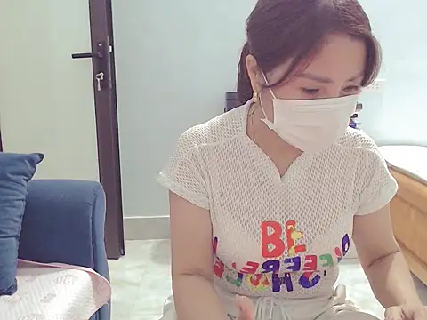 Snapshot of ruby_8x chatting on December 2, 2025, 1:46 pm ruby 8x online show from December 2, 2025, 1:46 pm