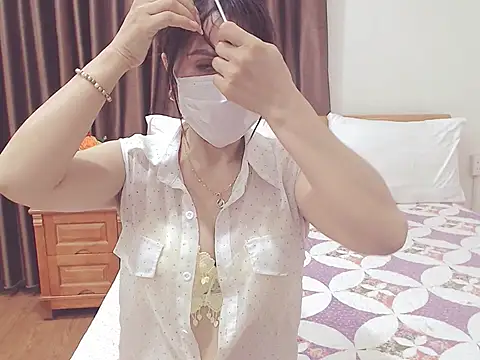 Snapshot of ruby_8x chatting on October 4, 2025, 6:53 pm ruby 8x online show from October 4, 2025, 6:53 pm