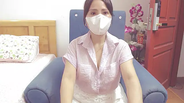 Snapshot of ruby_8x chatting on September 27, 2025, 11:27 am ruby 8x online show from September 27, 2025, 11:27 am