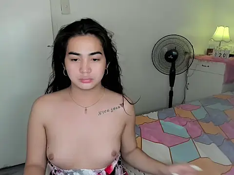 Snapshot of Alovelydoll_nica chatting on November 20, 2025, 4:57 am Alovelydoll nica online show from November 20, 2025, 4:57 am