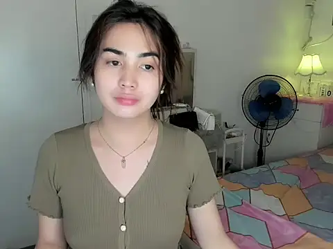 Snapshot of Alovelydoll_nica chatting on May 4, 2026, 10:51 am Alovelydoll nica online show from May 4, 2026, 10:51 am