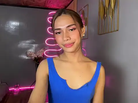 Snapshot of Lovelynikki03 chatting on May 10, 2026, 7:23 am Lovelynikki03 online show from May 10, 2026, 7:23 am