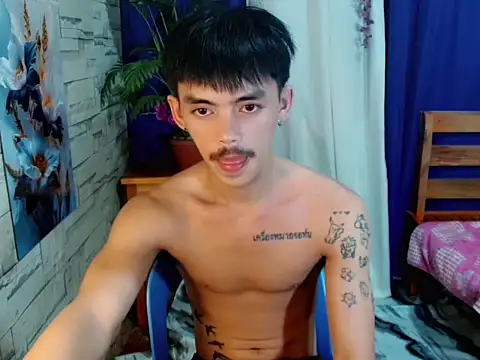 Snapshot of urhunky_boy chatting on June 26, 2026, 6:25 pm urhunky boy online show from June 26, 2026, 6:25 pm