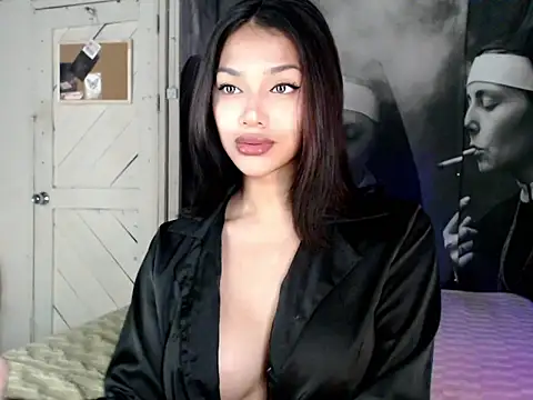 Snapshot of itsmekarinaaa chatting on April 6, 2026, 1:34 pm itsmekarinaaa online show from April 6, 2026, 1:34 pm