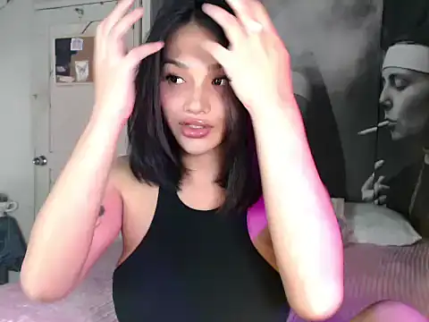 Snapshot of itsmekarinaaa chatting on March 15, 2026, 11:39 am itsmekarinaaa online show from March 15, 2026, 11:39 am