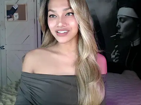 Snapshot of itsmekarinaaa chatting on March 31, 2026, 3:25 pm itsmekarinaaa online show from March 31, 2026, 3:25 pm