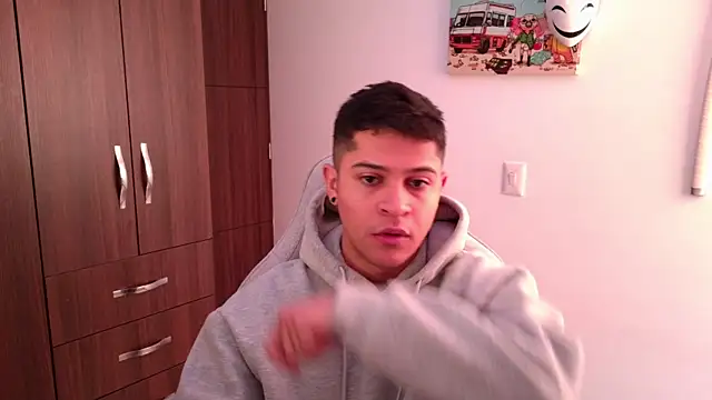 domsantiago  online show from October 18, 2025, 4:53 pm