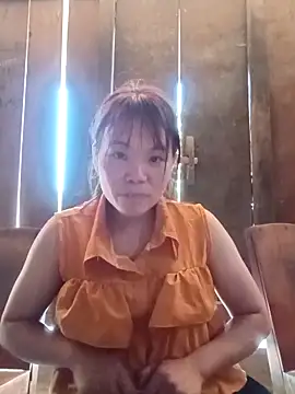 Nguyet135 online show from April 28, 2026, 2:27 am