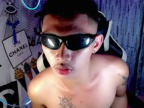 asianhardcock25 online show from November 14, 2025, 3:54 am