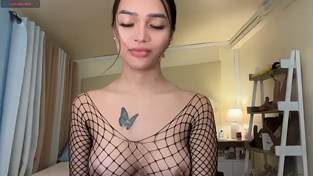 Snapshot of _agatha143_ chatting on May 1, 2026, 2:27 am agatha143 online show from May 1, 2026, 2:27 am