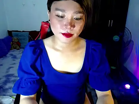 Snapshot of Urassiansweetcummer chatting on April 8, 2026, 3:19 am Urassiansweetcummer online show from April 8, 2026, 3:19 am