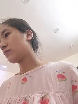 Snapshot of Shulee21 chatting on October 9, 2025, 1:39 am Shulee21 online show from October 9, 2025, 1:39 am