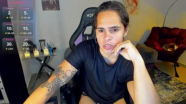 Maximiliano scoott   online show from December 15, 2025, 8:25 pm