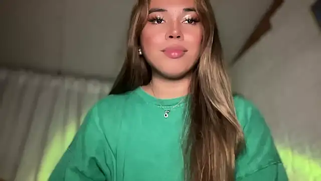 Snapshot of goddessofalltime chatting on November 16, 2025, 2:44 pm goddessofalltime online show from November 16, 2025, 2:44 pm