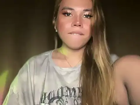 Snapshot of goddessofalltime chatting on January 6, 2026, 5:17 pm goddessofalltime online show from January 6, 2026, 5:17 pm