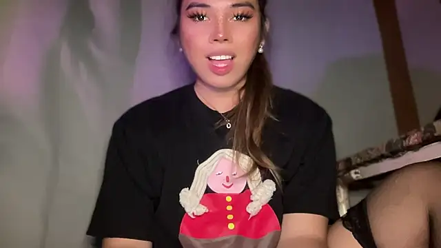 Snapshot of goddessofalltime chatting on December 15, 2025, 3:18 pm goddessofalltime online show from December 15, 2025, 3:18 pm