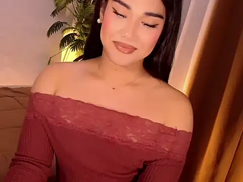 Snapshot of magnificent_kitana chatting on July 4, 2026, 5:39 pm magnificent kitana online show from July 4, 2026, 5:39 pm