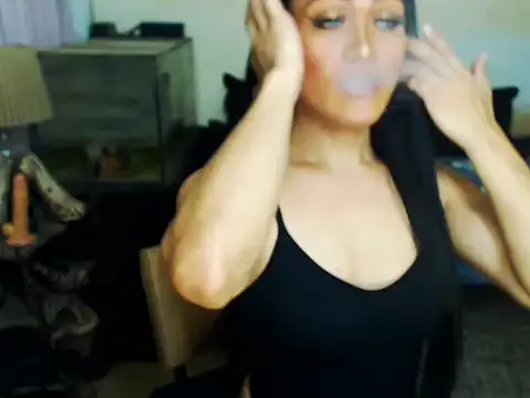 Snapshot of suzie_009 chatting on December 4, 2025, 3:16 am suzie 009 online show from December 4, 2025, 3:16 am