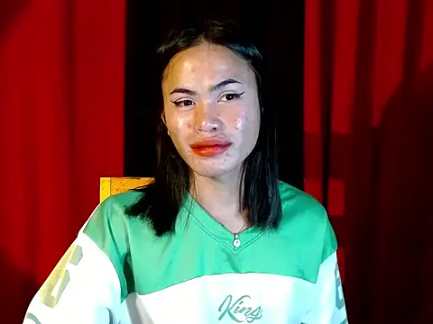 Snapshot of urhotty_megss chatting on February 9, 2026, 5:33 pm urhotty megss online show from February 9, 2026, 5:33 pm