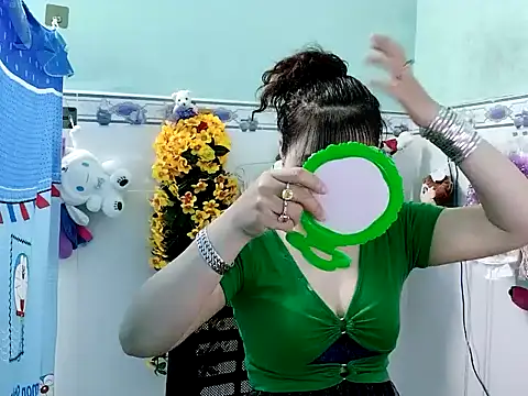 Snapshot of emgaixinhngoan chatting on October 11, 2025, 3:29 am emgaixinhngoan online show from October 11, 2025, 3:29 am