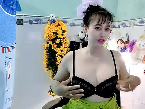 Snapshot of emgaixinhngoan chatting on October 1, 2025, 3:44 am emgaixinhngoan online show from October 1, 2025, 3:44 am