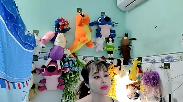 Snapshot of emgaixinhngoan chatting on October 31, 2025, 3:25 am emgaixinhngoan online show from October 31, 2025, 3:25 am