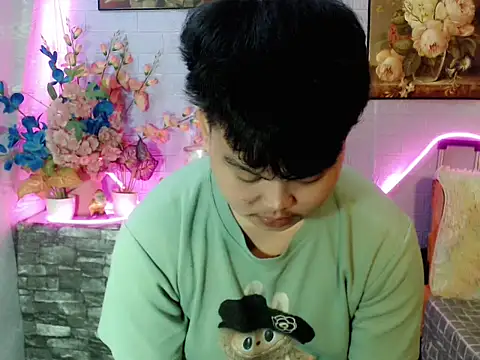 Reynelcock online show from May 30, 2026, 4:23 pm