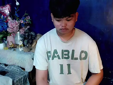 Reynelcock online show from January 15, 2026, 4:32 pm