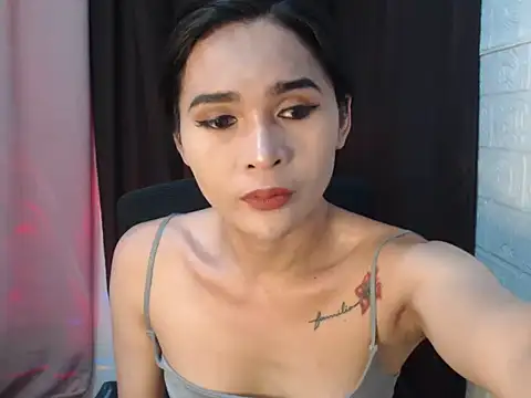 sweetsasha68 online show from June 20, 2026, 12:43 pm