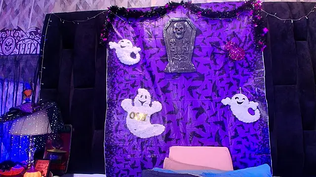 wensheng  online show from October 14, 2025, 7:14 pm