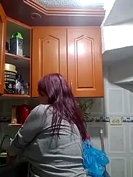 Snapshot of Chantalvedette chatting on October 27, 2025, 5:19 am Chantalvedette online show from October 27, 2025, 5:19 am