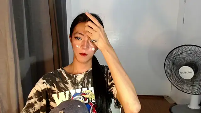 slimladyxoxo online show from September 21, 2025, 5:29 pm