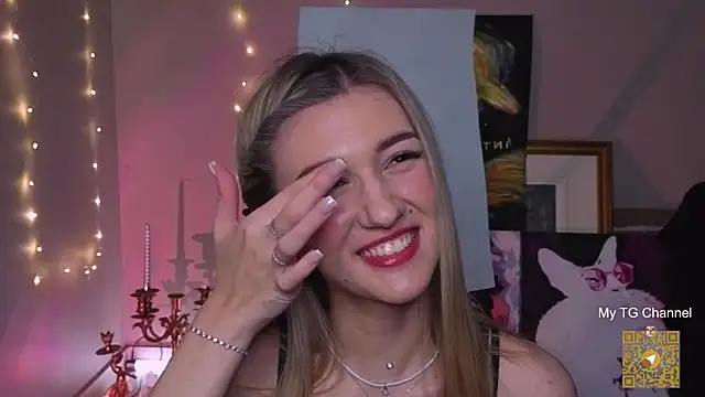 Snapshot of BeatrixGummer chatting on November 21, 2025, 8:19 pm BeatrixGummer online show from November 21, 2025, 8:19 pm