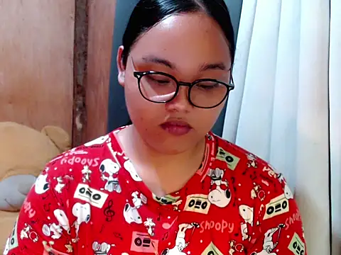  Lylia online show from February 2, 2026, 10:36 am