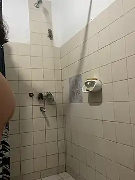 Snapshot of aphrodite_sexy chatting on April 6, 2026, 9:38 pm aphrodite sexy online show from April 6, 2026, 9:38 pm