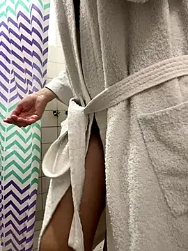 aphrodite sexy online show from September 11, 2025, 5:13 pm