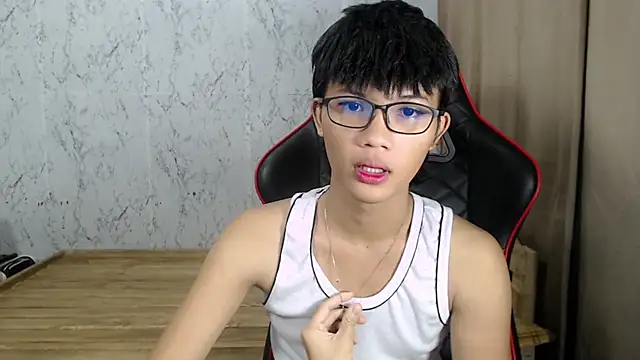 Snapshot of sweet_bonansa chatting on September 14, 2025, 4:57 am sweet bonansa online show from September 14, 2025, 4:57 am