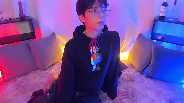 Snapshot of luixdust_ chatting on September 23, 2025, 5:14 am luixdust online show from September 23, 2025, 5:14 am