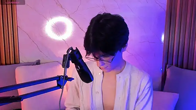 Snapshot of luixdust_ chatting on September 28, 2025, 4:08 am luixdust online show from September 28, 2025, 4:08 am