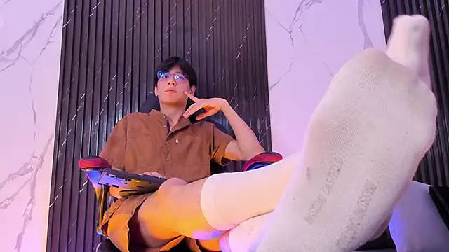 Snapshot of luixdust_ chatting on September 15, 2025, 1:06 am luixdust online show from September 15, 2025, 1:06 am