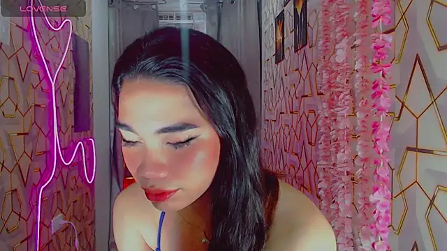 Snapshot of DreamGirlMia chatting on May 23, 2026, 3:38 am DreamGirlMia online show from May 23, 2026, 3:38 am