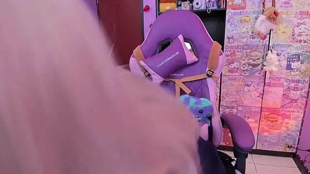 Snapshot of Vero_Osb_ chatting on October 18, 2025, 12:01 am Vero Osb online show from October 18, 2025, 12:01 am