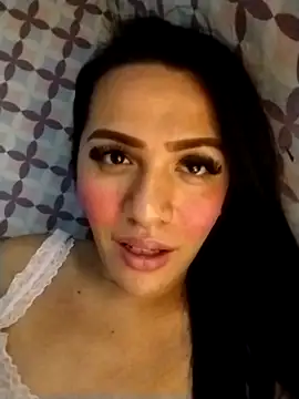 enoria1992 online show from March 18, 2026, 12:47 am