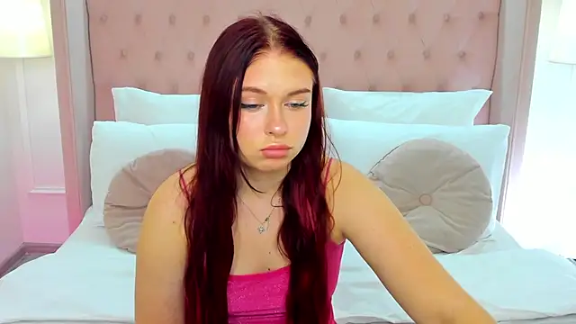 LizyBex online show from September 12, 2025, 5:18 am