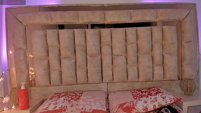 -Melissa online show from December 2, 2025, 4:03 am