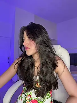 Snapshot of julieta_jhonss chatting on May 9, 2026, 2:37 am julieta jhonss online show from May 9, 2026, 2:37 am
