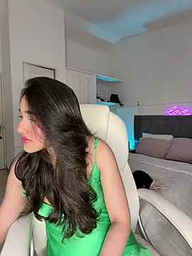 Snapshot of julieta_jhonss chatting on May 22, 2026, 2:53 am julieta jhonss online show from May 22, 2026, 2:53 am