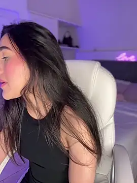 Snapshot of julieta_jhonss chatting on March 2, 2026, 3:29 am julieta jhonss online show from March 2, 2026, 3:29 am