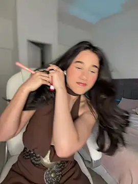 Snapshot of julieta_jhonss chatting on June 8, 2026, 3:18 am julieta jhonss online show from June 8, 2026, 3:18 am